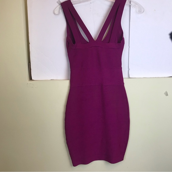 Guess Chevron Mirage Bandage Dress Bodycon V-Neck Mini Stretch Sleeveless Sexy - Picture 8 of 16